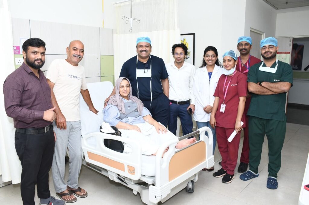 Home of Healthcare (HoH) medical coordinator assisting an international patient